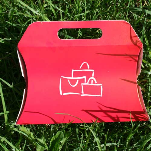 estuche con logo